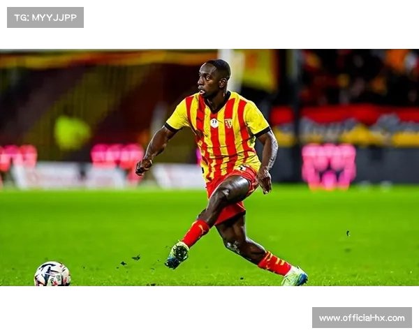 朗斯主场迎战欧塞尔，冲击十连胜力争榜首